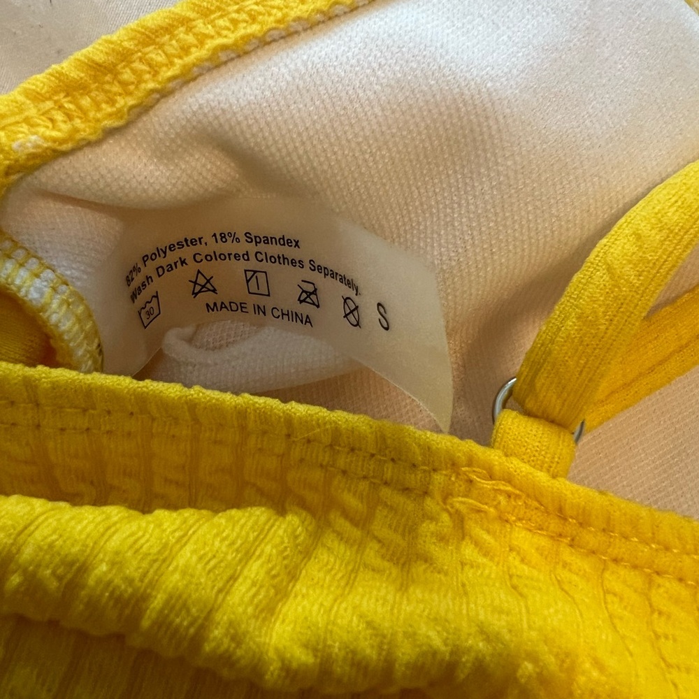 Yellow Bikini - Picture 4 of 6